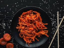 Кальмар солено сушенный резанный с перцем и кунжутом
