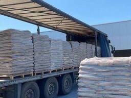 Pellet di legno di pino al 100%.