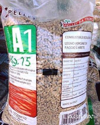 Pine wood Pellet
