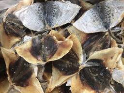 Предлагаем прямые поставки сушеной рыбы в Италию из Вьетнама от производителя