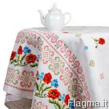 Продаются скатерти, салфетки, фартуки, ткань на метраж