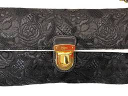 Stock middle high brands