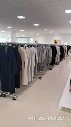 Стоки и склады одежды из Италии