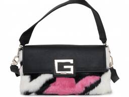 Женские сумки оптом от бренда Guess